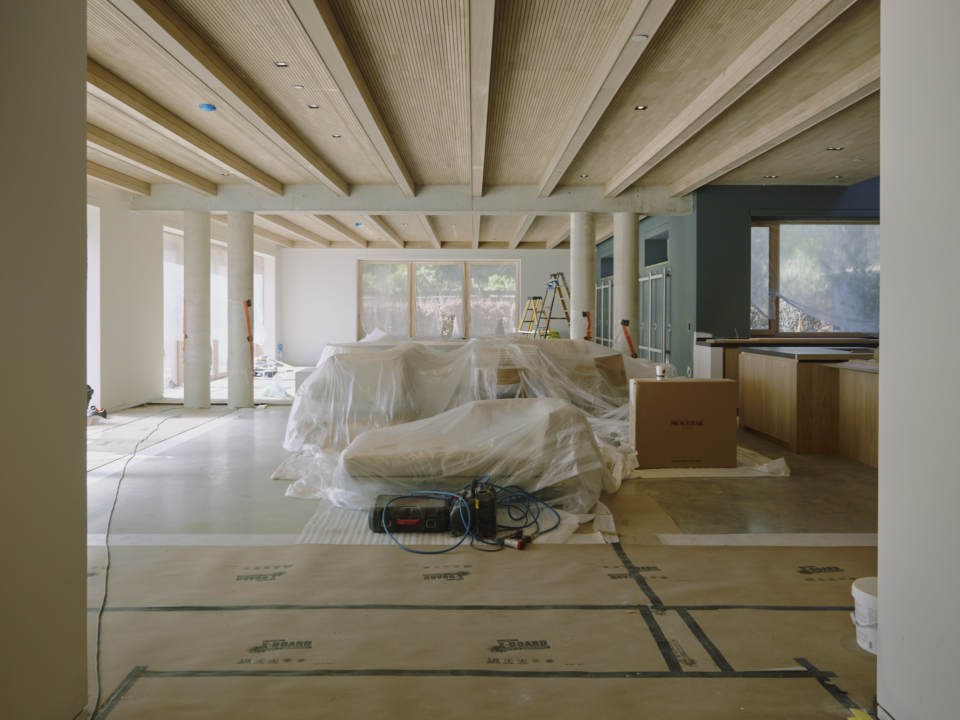 Currie Hill CF037573